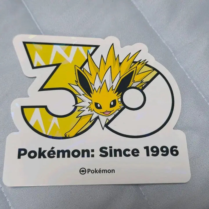 [BUNJANG] Pokemon 30th Anniversary Zapdos Logo Sticker / 포켓몬 30주년 로고 스티커 쥬피썬더