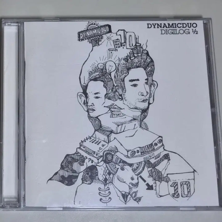 [BUNJANG] Dynamic Duo Digilog 6th Album 1/2 Unsealed CD / 다이나믹 듀오 Digilog 6집 1/2 (개봉 CD)