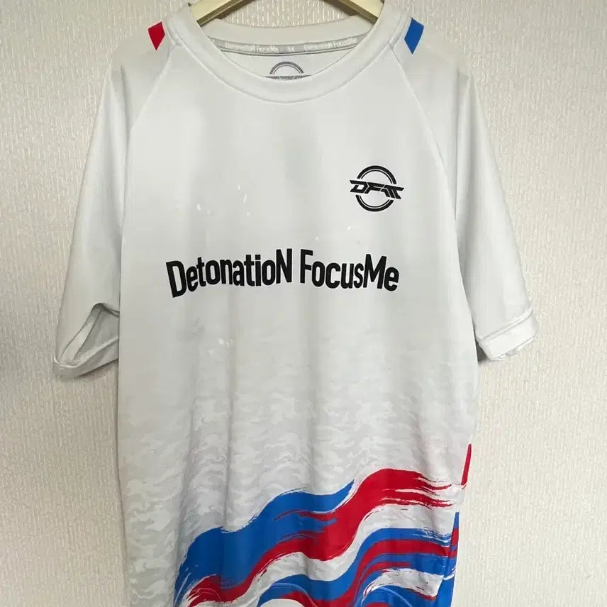 [BUNJANG] DFM VALORANT Team Mei Jersey (Signed by 25 &amp; 26) / DFM 발로팀 메이 유니폼 (25,26싸인)