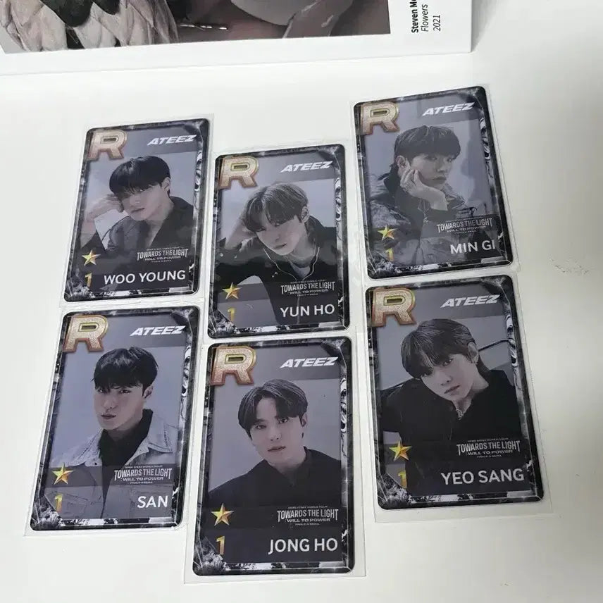 [BUNJANG] ATEEZ Toward the Light Photocard Set / 에이티즈 Toward the Light 포토카드 양도