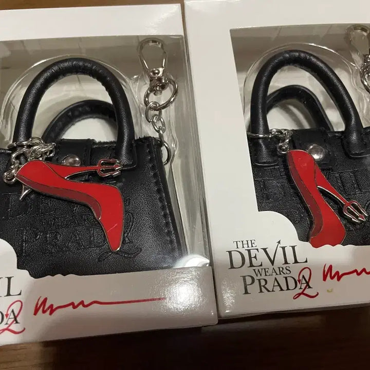 [BUNJANG] The Devil Wears Prada 2 Movie Pouch/Bag Keyring Bag Charm / 악마는 프라다를 입는다2 영화 파우치/가방 키링 백참