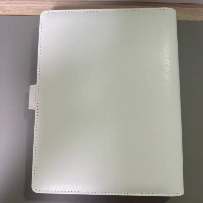 [BUNJANG] A5 Macaron Binder White Photocard Binder (2 Available) / A5 마카롱 바인더 흰색 포카바인더