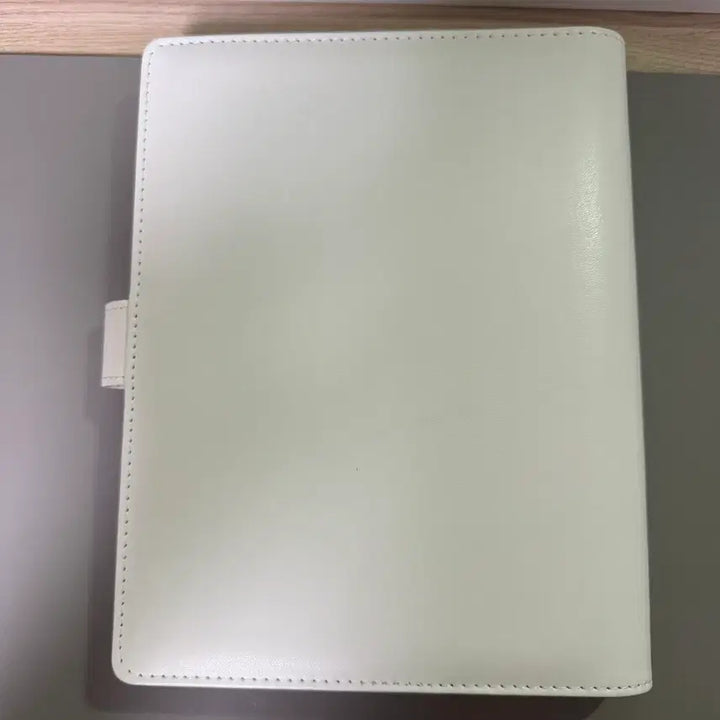 [BUNJANG] A5 Macaron Binder White Photocard Binder (2 Available) / A5 마카롱 바인더 흰색 포카바인더