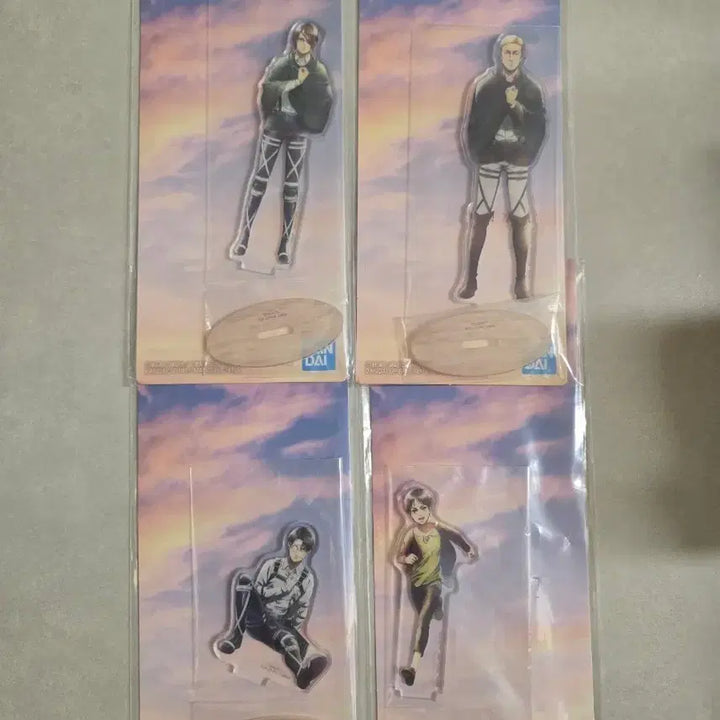 [BUNJANG] Attack on Titan Ichiban Kuji Acrylic Stand Set (4 Types) / 진격의거인 각자의결의 제일복권 이치방쿠지 아크릴스탠드 4종
