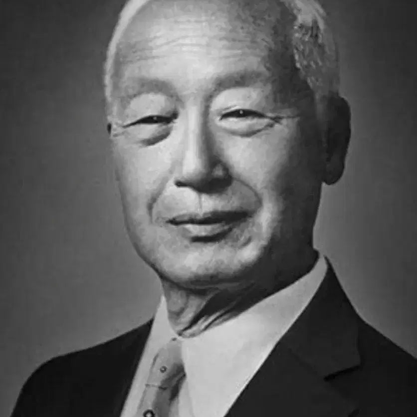 [BUNJANG] 2022 Niue Sycee Commemorative Silver Medal - President Syngman Rhee / 2022 나우에 한국 초대이승만 대통령 기념 은메댠