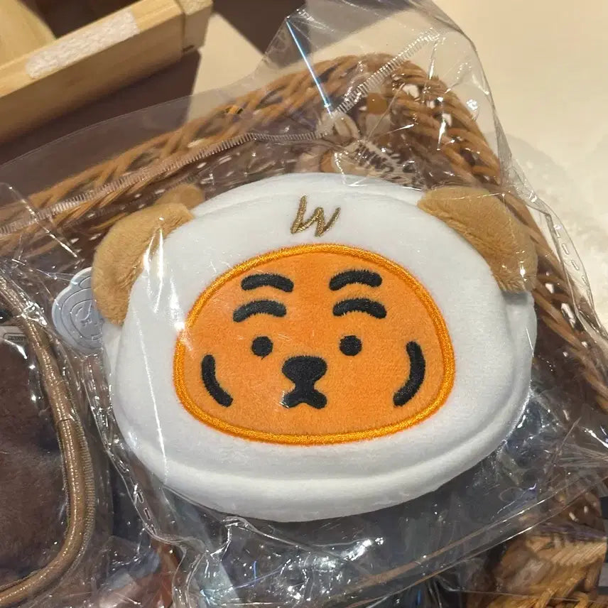 [BUNJANG] Super Junior Kyuhyun Gwimae Pouch Sealed / 슈퍼주니어 규현 규매 파우치 미개봉