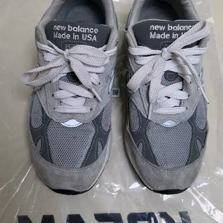 [BUNJANG] New Balance 993 D Made in USA Grey Sneakers / 뉴발란스 993D 회색 운동화 Made in USA 265 팔아요