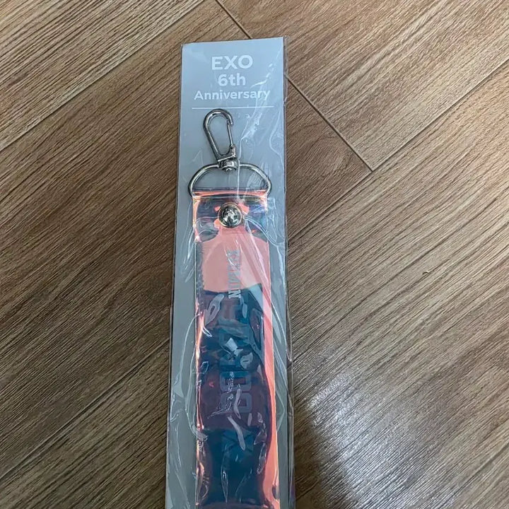 [BUNJANG] EXO 6th Anniversary XiuMin Hologram Keyring / 엑소 6주년 시우민 홀로그램키링