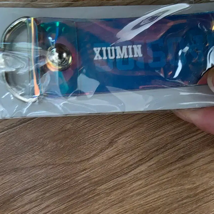 [BUNJANG] EXO 6th Anniversary XiuMin Hologram Keyring / 엑소 6주년 시우민 홀로그램키링