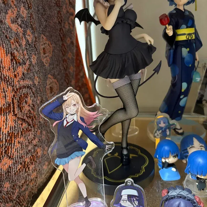 [BUNJANG] My Dress-Up Darling Shizuku Kuroe Figure / 그 비스크돌은 사랑을 한다 쿠로에 시즈쿠 판매