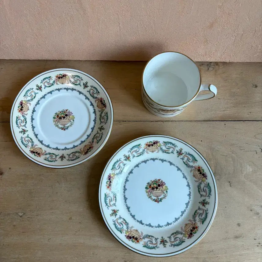 [BUNJANG] 1970s Aynsley Banquet Trio Teacup Set / 1970년 영국 앤슬리 뱅킷 트리오