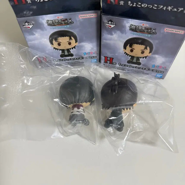 [BUNJANG] Attack on Titan Ichiban Kuji Chocokko Figures (Set of 2) / 진격거 제일복권 H상 초코노코 2종