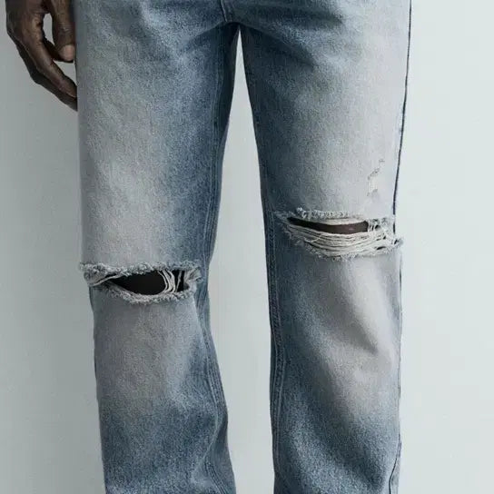 [BUNJANG] Zara Flare Fit Distressed Jeans / 자라(zara) JEANS FLARE FIT 디스트로이드 (KR 31)