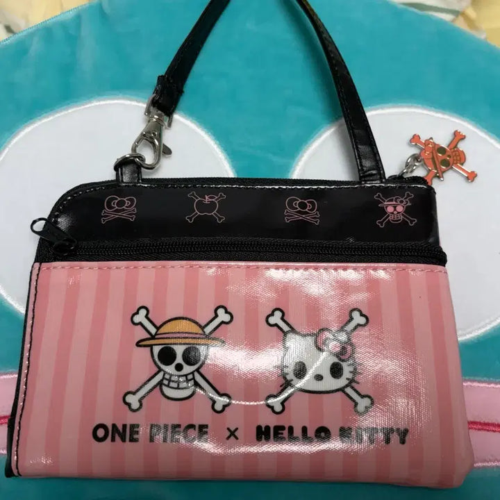 [BUNJANG] Hello Kitty x Chopper Mini Bag (Pouch) / 헬로키티X쵸파 미니백(파우치)