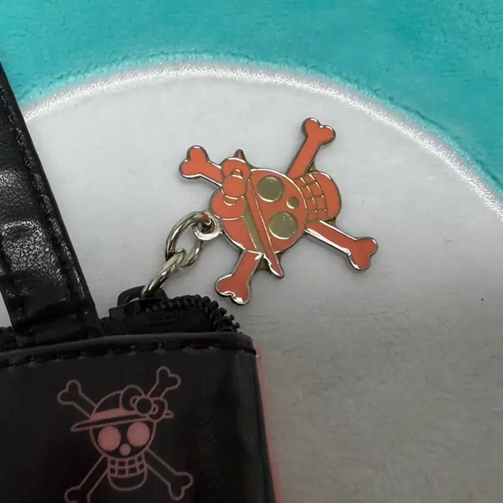 [BUNJANG] Hello Kitty x Chopper Mini Bag (Pouch) / <7/20부터 구매 가능> 헬로키티X쵸파 미니백(파우치)