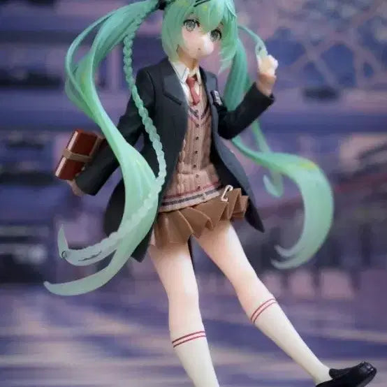 [SOLD OUT] 하츠네 미쿠 Preppy Miku 피규어