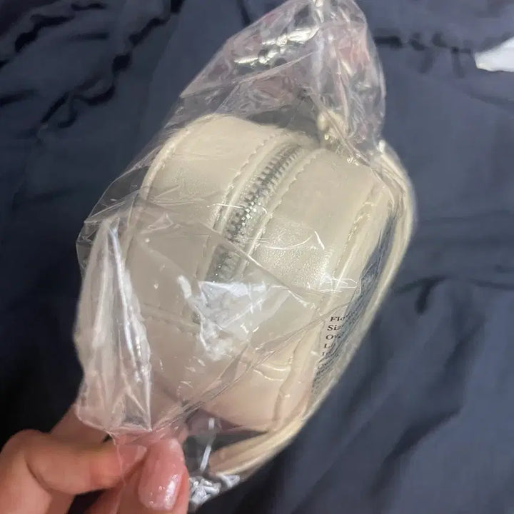 [BUNJANG] Flower Knows Heart Quilting Pouch / 플라워노즈 하트 퀼팅 파우치