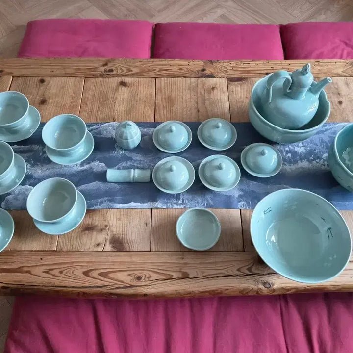 [BUNJANG] Masterpiece Pottery Celadon Tea Set with Scholar&
