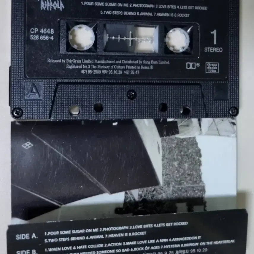 [BUNJANG] Def Leppard Vault - Greatest Hits (Cassette Tape) / 데프 레파드 Vault - Greatest Hits (카세트테이프)
