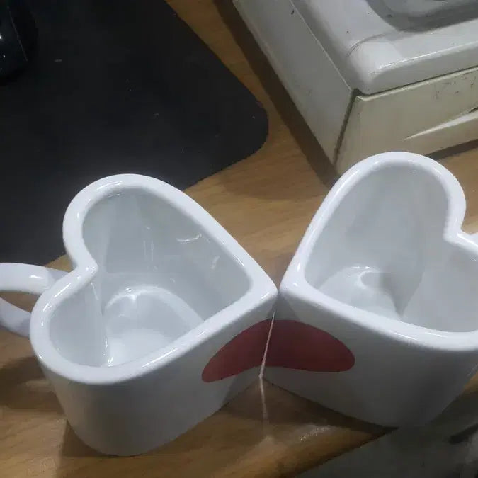 [BUNJANG] Heart-Shaped Mug and Ashtray Set / 미사용 하트 모양 머그와 재떨이