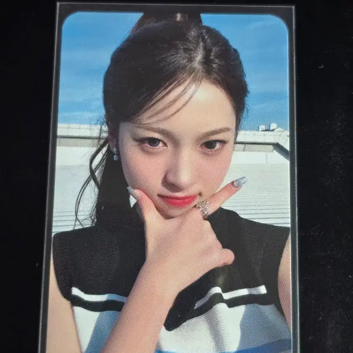 [BUNJANG] LeSserafim May Gongbang Photocard / 리센느 메이 공방 포카 판매