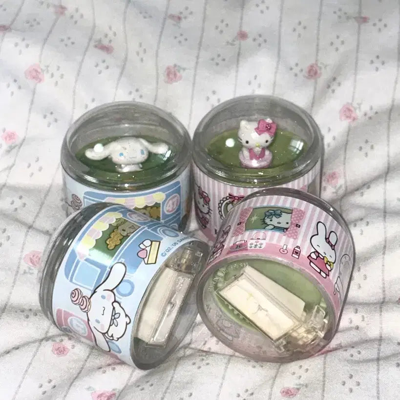 [BUNJANG] Sanrio 2006 Hello Kitty &amp; Cinnamoroll Dome Figurine with Pencil Sharpener / 산리오 2006 헬로키티 시나모롤 피규어