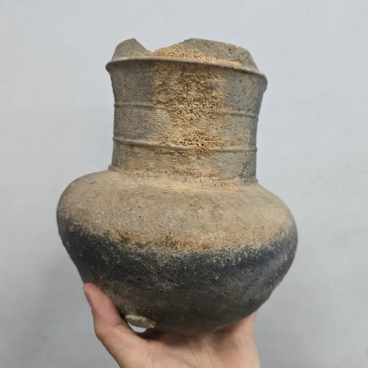 [BUNJANG] Authentic Three Kingdoms Period Earthenware Jar Antique / 진품 삼국시대 토기 장경호 골동품
