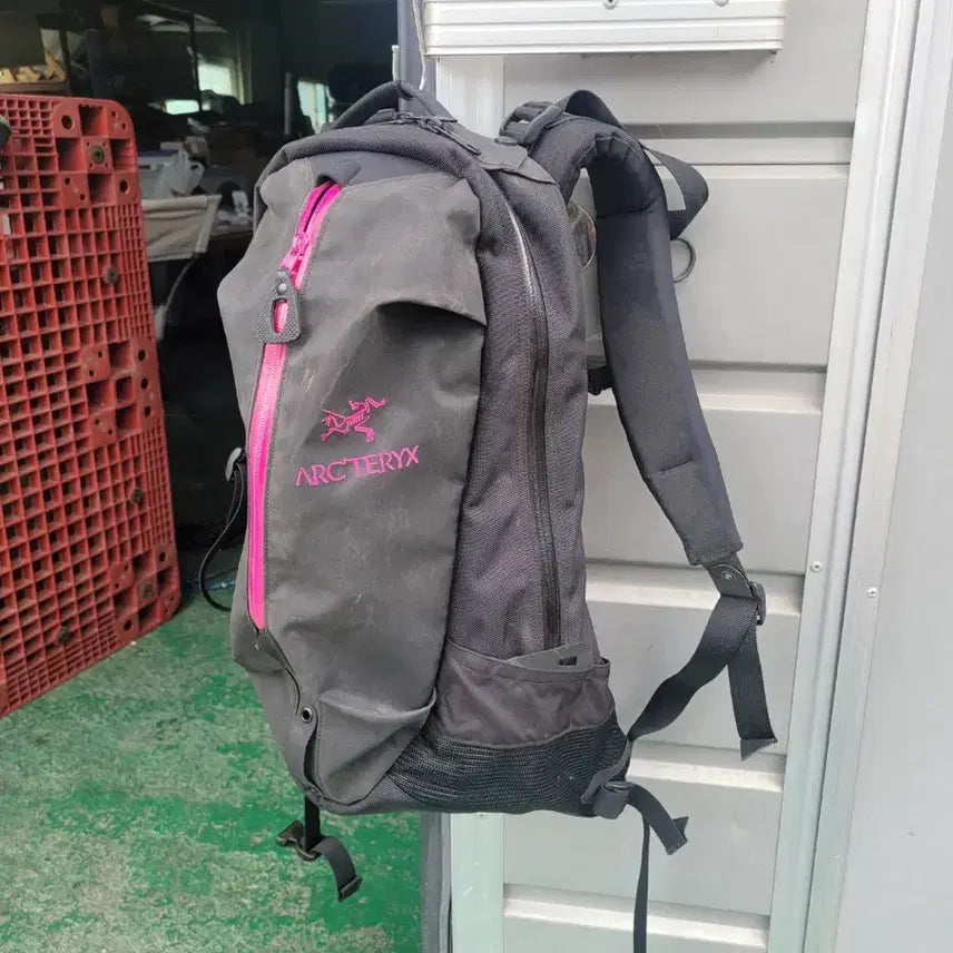 [SOLD OUT] 아크테릭스 아로22 백팩 판매합니다