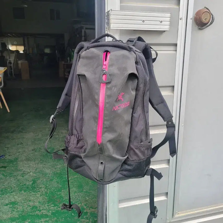 [SOLD OUT] 아크테릭스 아로22 백팩 판매합니다