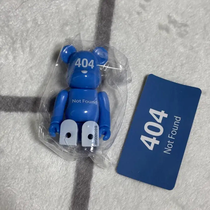 [BUNJANG] Bearbrick 404 Sealed / 미개봉 카드0) 베어브릭 404