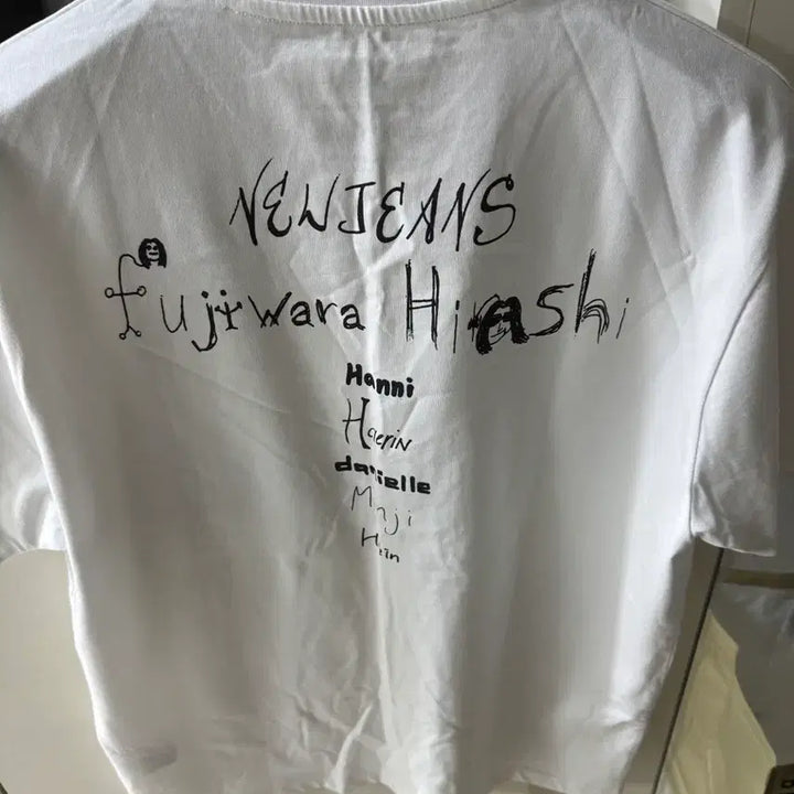 [BUNJANG] NewJeans Fujiwara Hiroshi Collaboration T-Shirt L Size / 뉴진스 후지와라 히로시 콜라보 티셔츠 L사이즈 새제품