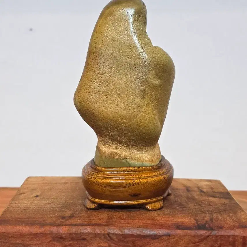 [BUNJANG] Chinese Scholar Stone with Stand / 27052708 색감이 예쁜 중국 사유 수석 팝니다(지판포함)