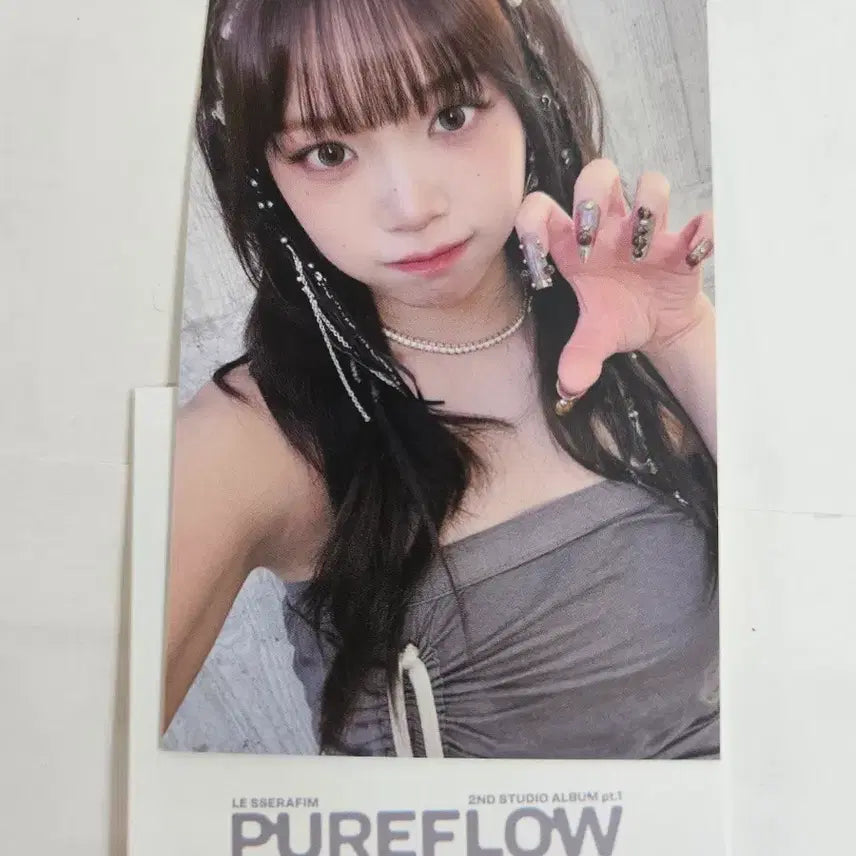 [BUNJANG] LE SSERAFIM Kim Chaewon Studio Photocard / 르세라핌 김채원 공방 포카 양도