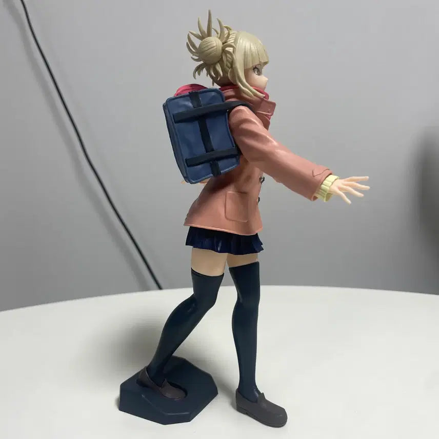 [BUNJANG] My Hero Academia Himiko Toga Double Coat Figure / 단순전시)히로아카 토가 히미코 더블코트 피규어