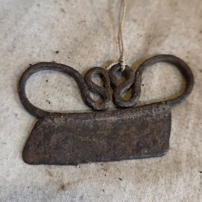 [BUNJANG] Joseon Dynasty Portable Cast Iron Fire Starter and Tinder Box / 조선시대 휴대용 무쇠 부싯돌과 불씨통