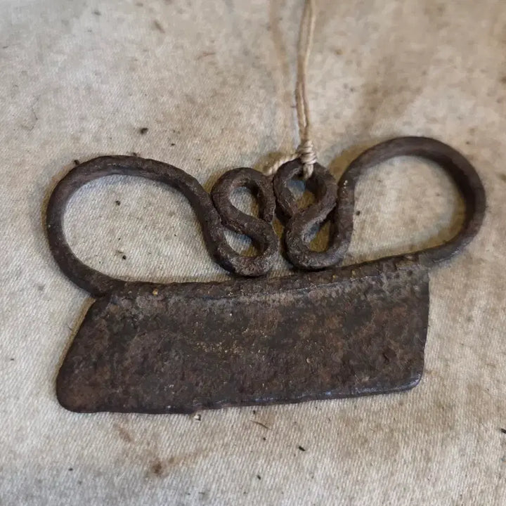 [BUNJANG] Joseon Dynasty Portable Cast Iron Fire Starter and Tinder Box / 조선시대 휴대용 무쇠 부싯돌과 불씨통
