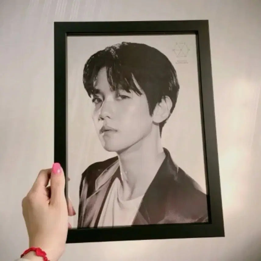 [BUNJANG] Baekhyun Concert Transparent Frame / 백현 투명 액자 콘서트 굿즈