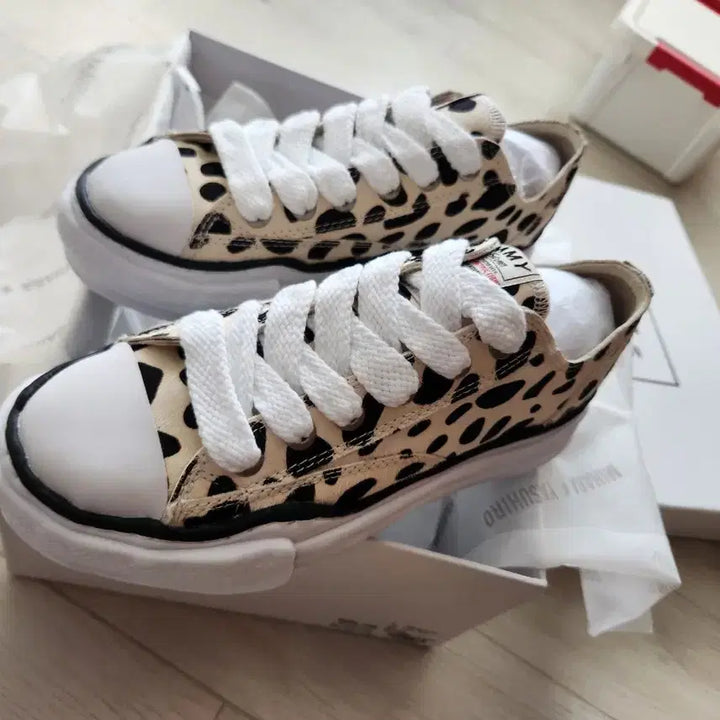 [BUNJANG] Mihara Peterson Animal Pattern Sneakers / 미하라 피터슨 애니멀 스니커즈