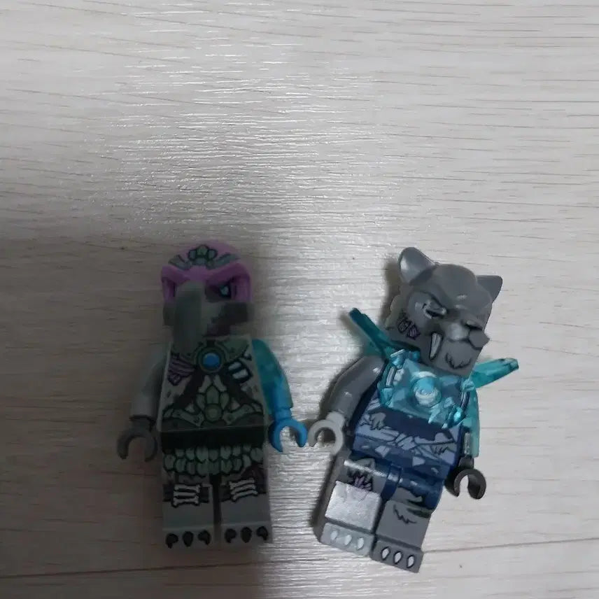 [BUNJANG] Lego Ninjago Chima Ice Minifigure Set / 레고 닌자고 키마 아이스 미니피규어 2개