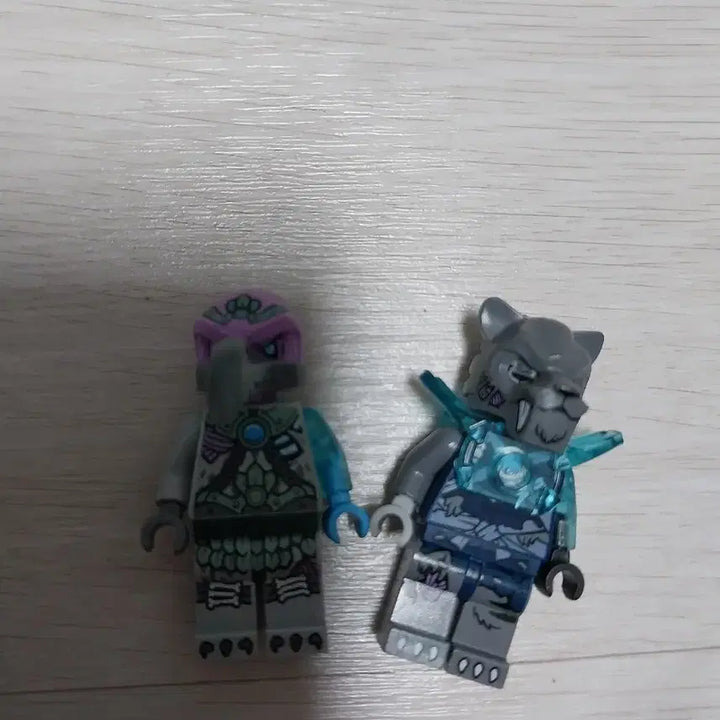 [BUNJANG] Lego Ninjago Chima Ice Minifigure Set / 레고 닌자고 키마 아이스 미니피규어 2개