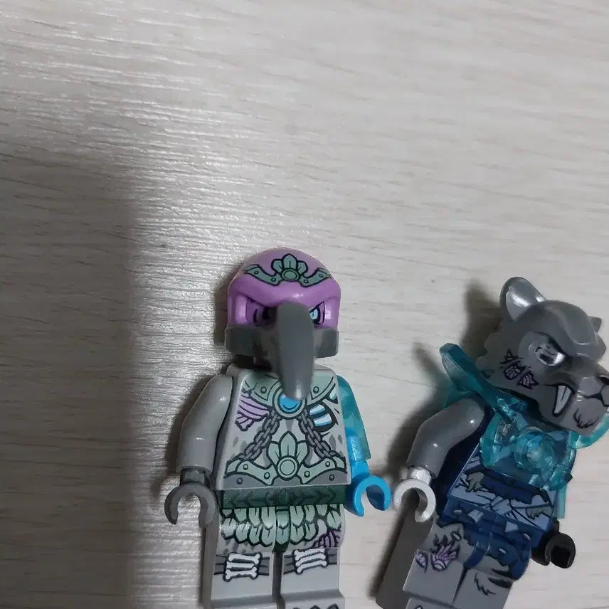 [BUNJANG] Lego Ninjago Chima Ice Minifigure Set / 레고 닌자고 키마 아이스 미니피규어 2개