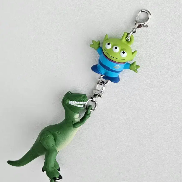 [BUNJANG] Toy Story Alien Rex Dangling Gacha Figures (Set of 2) / 토이스토리 알린 렉스 데롱데롱 고리 가챠 피규어 2종