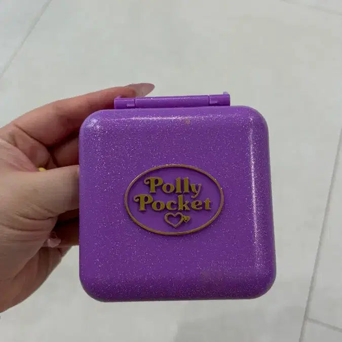 [BUNJANG] Polly Pocket 30th Anniversary Party Time Surprise Playset / 택포)폴리포켓 30주년 파티타임 서프라이즈 팝니다