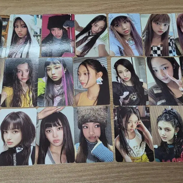 [BUNJANG] NewJeans OMG Yearbook Photocard Bundle Set / 뉴진스 이어북 오엠지 포카 일괄 급처