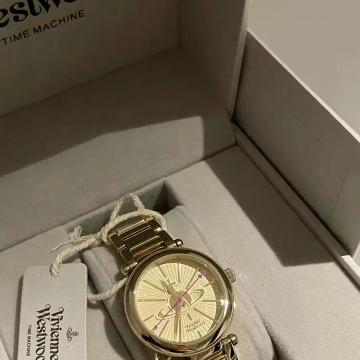 [BUNJANG] Vivienne Westwood VV006KGD Gold Metal Watch / 비비안웨스트우드 VV006KGD 심플 골드메탈