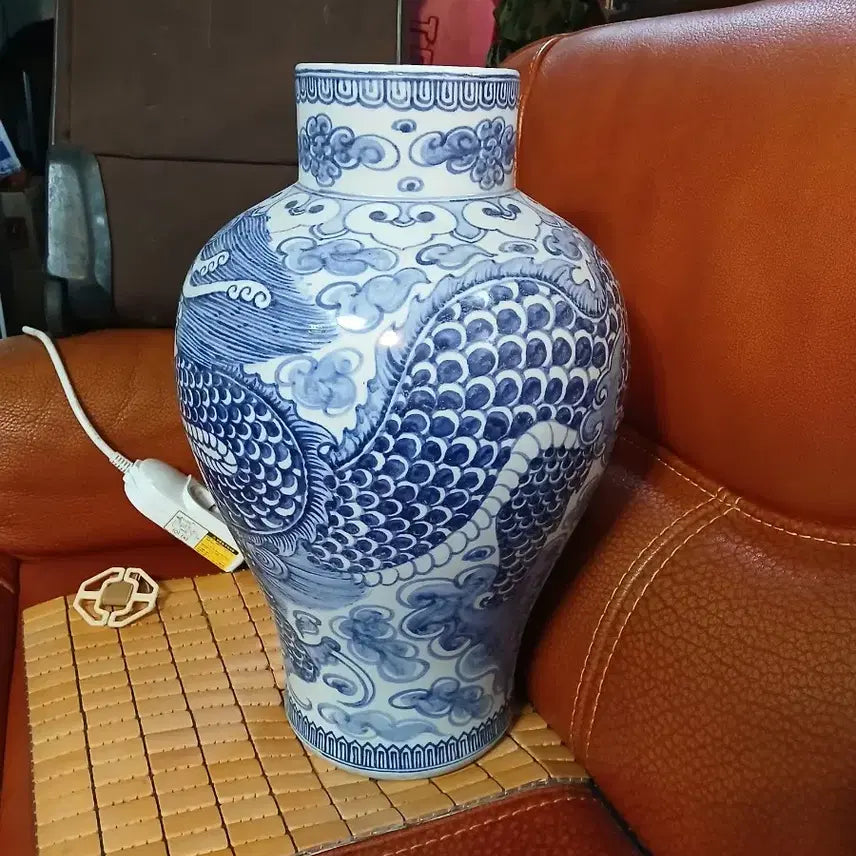 [BUNJANG] Celadon Porcelain Dragon Vase / 청화백자