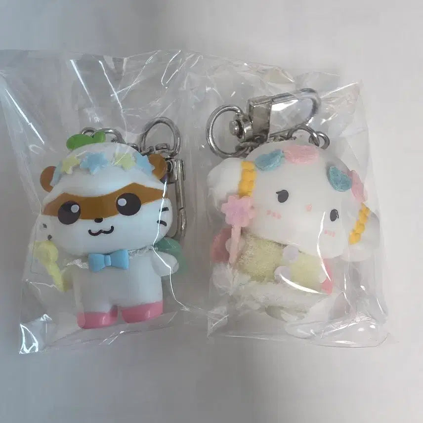 [BUNJANG] Sanrio Chibitomo Angel/Devil Costume Keychains Bundle (Box Not Included) / 산리오 치비토모 천사악마 쿠리링/코기뮹 키링일괄(상자없음)