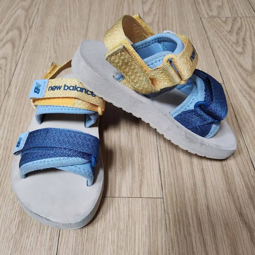 [SOLD OUT] 뉴발란스 키즈 아동용 샌들 170