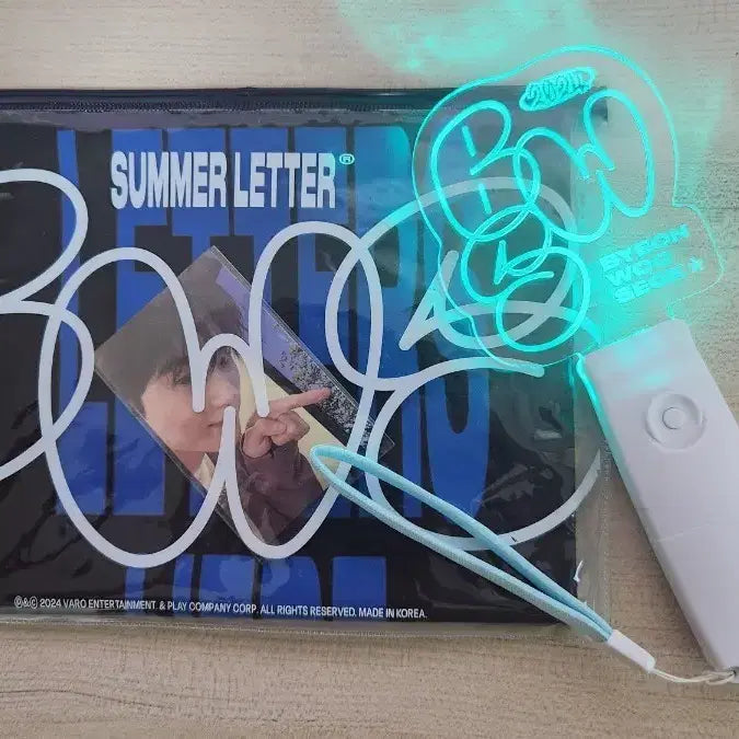 [BUNJANG] Byeon Woo Seok Official Lightstick &amp; Slogan Set / 변우석 공식응원봉,슬로건