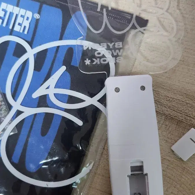 [BUNJANG] Byeon Woo Seok Official Lightstick &amp; Slogan Set / 변우석 공식응원봉,슬로건